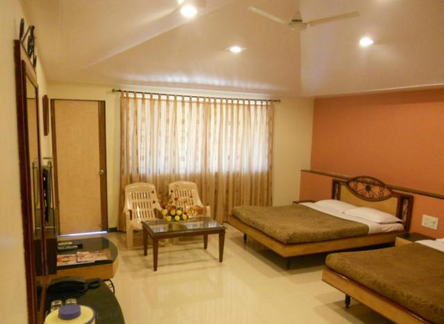 Shreyas Hotel Mahābaleshwar Extérieur photo