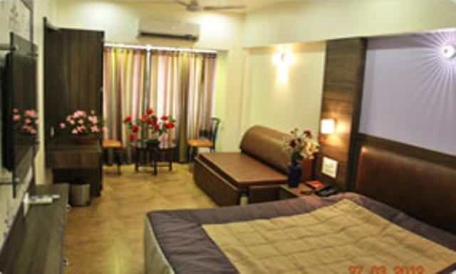 Shreyas Hotel Mahābaleshwar Extérieur photo