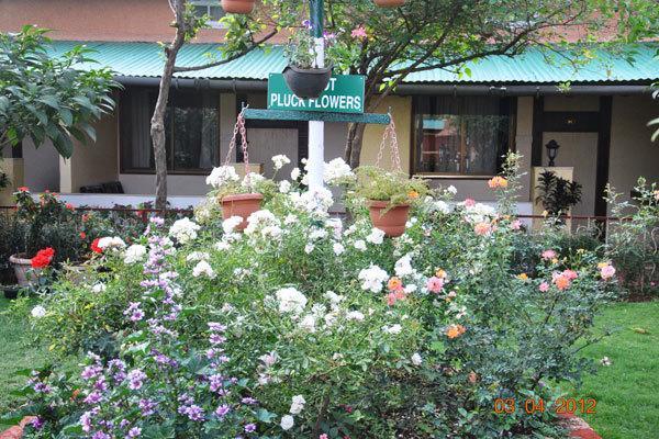 Shreyas Hotel Mahābaleshwar Extérieur photo